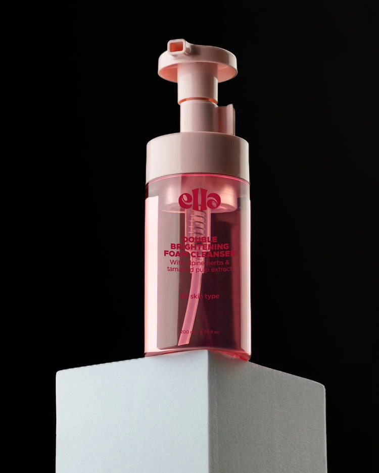 Gentle Double Brightening Cleanser for Daily Use and Radiant Skin Care