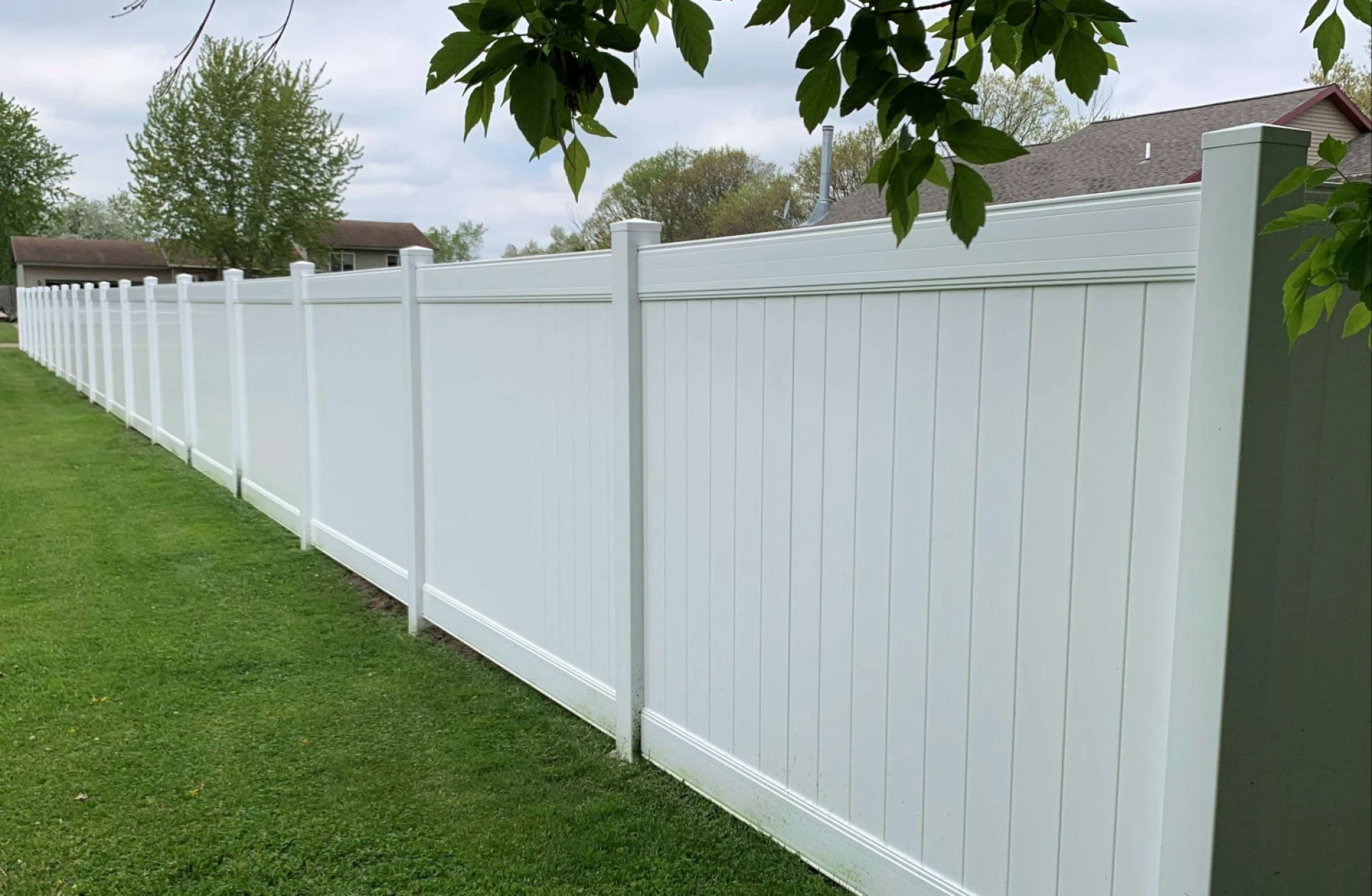 How To Find The Best Fence Painters in Bellevue?