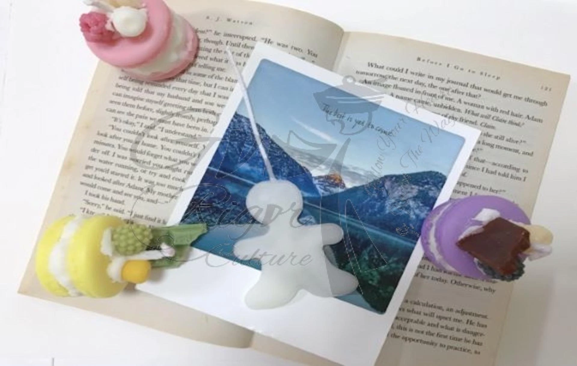 Creative DIY with Korean Candles and Handmade Rugs