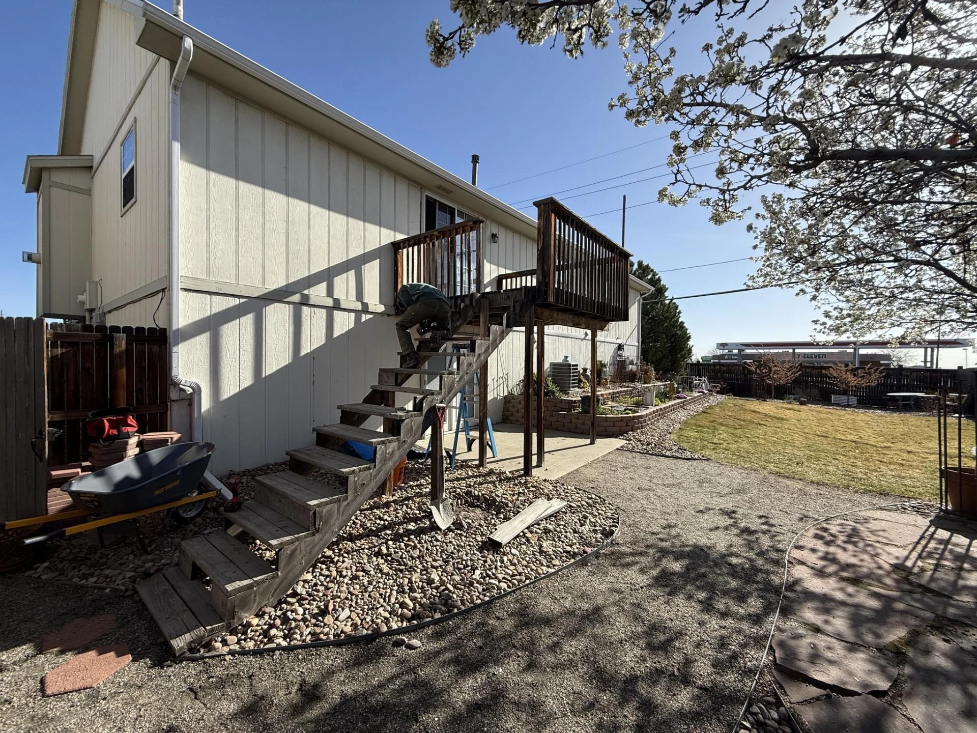 Deck Costs Got You Stressed? Here’s a Clear Guide for Arvada Homes 