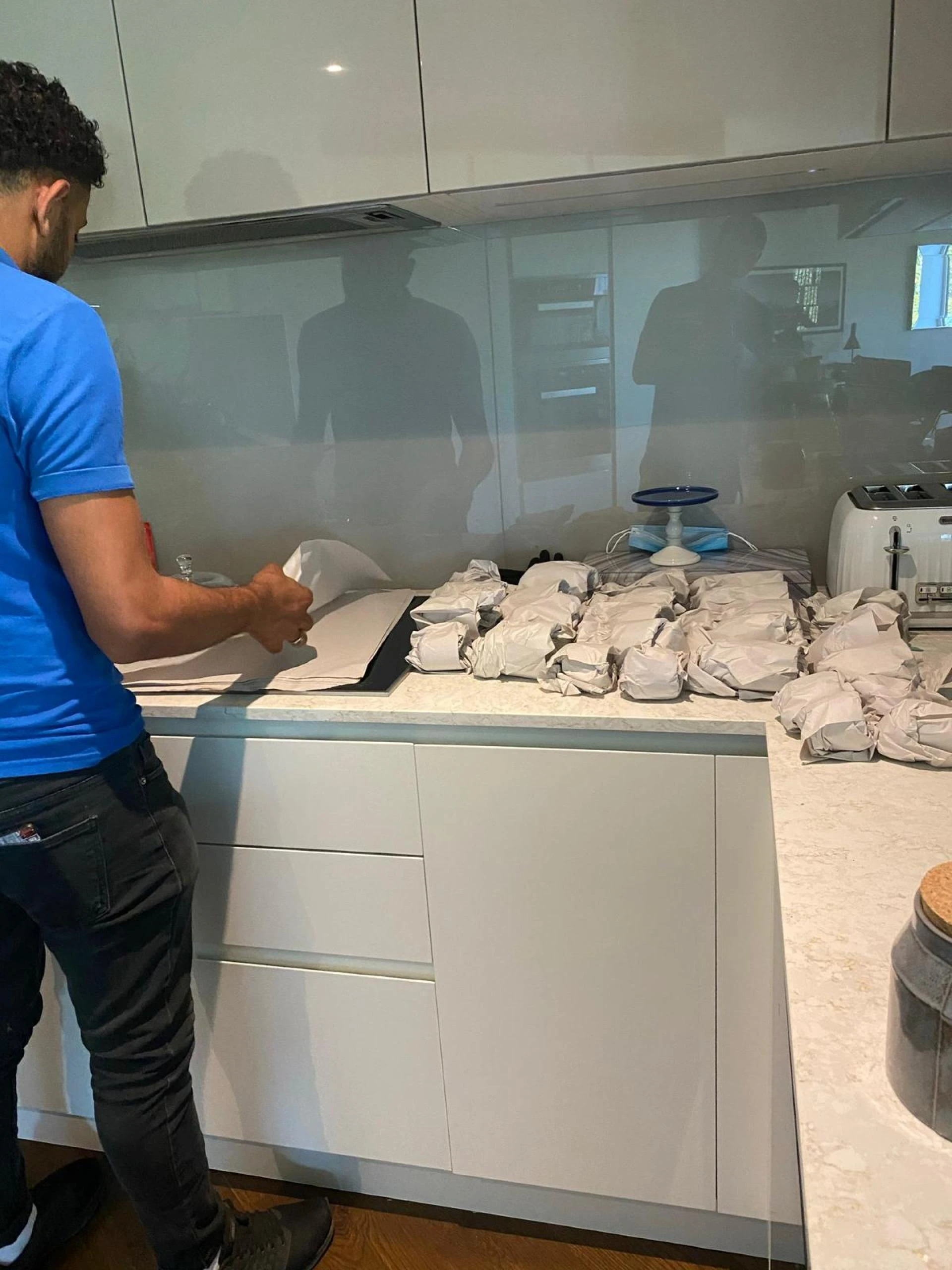 DIY vs Hiring Movers: What’s Right for You?