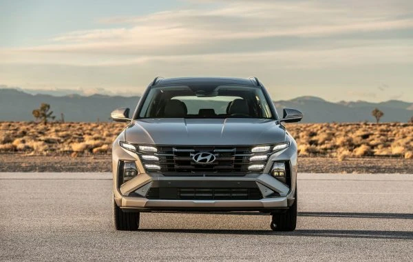 Book Your Ride Instantly with Car Rental Dubai Airport Providers