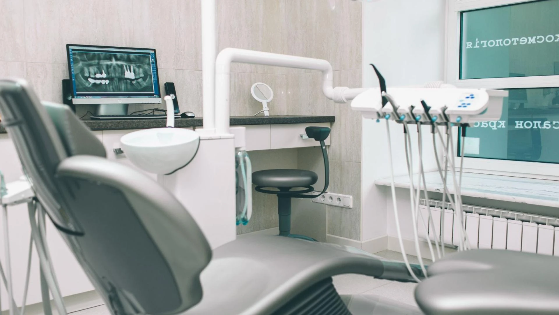 3 Things to Know Before Hiring Dental Practice Builders That Make Your Office Stand Out