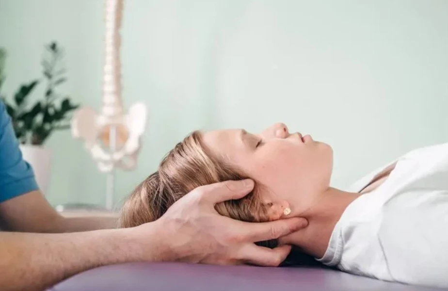 Vertigo Treatment in Dubai: Why a Chiropractor Might Be Your Answer