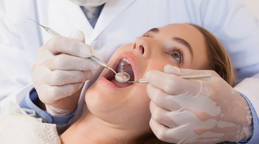 Top Teeth Cleaning Tips - Expert Dentist Guide