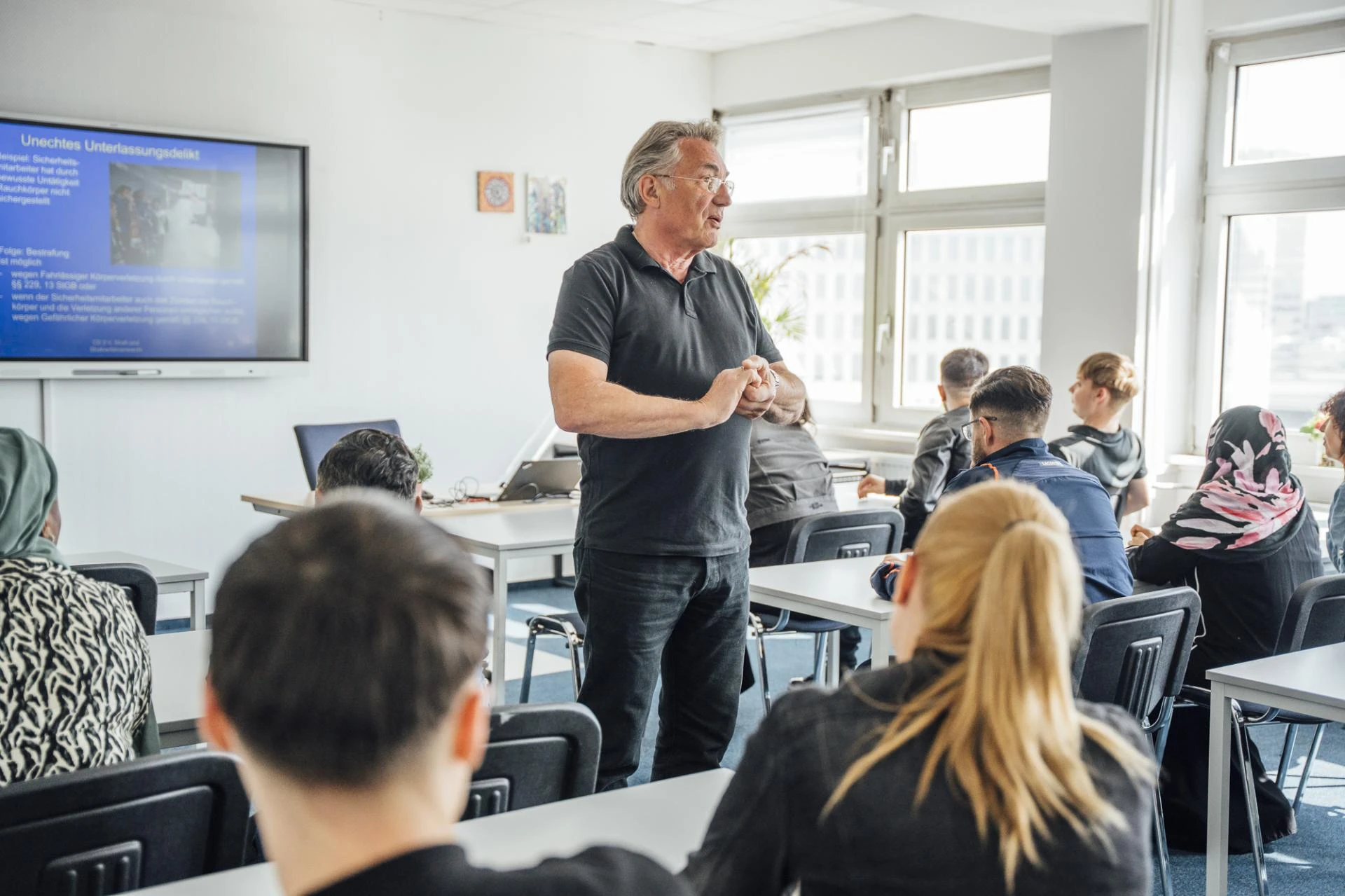 Reddit Content Guidelines: Understand the Rules—and Win the Community