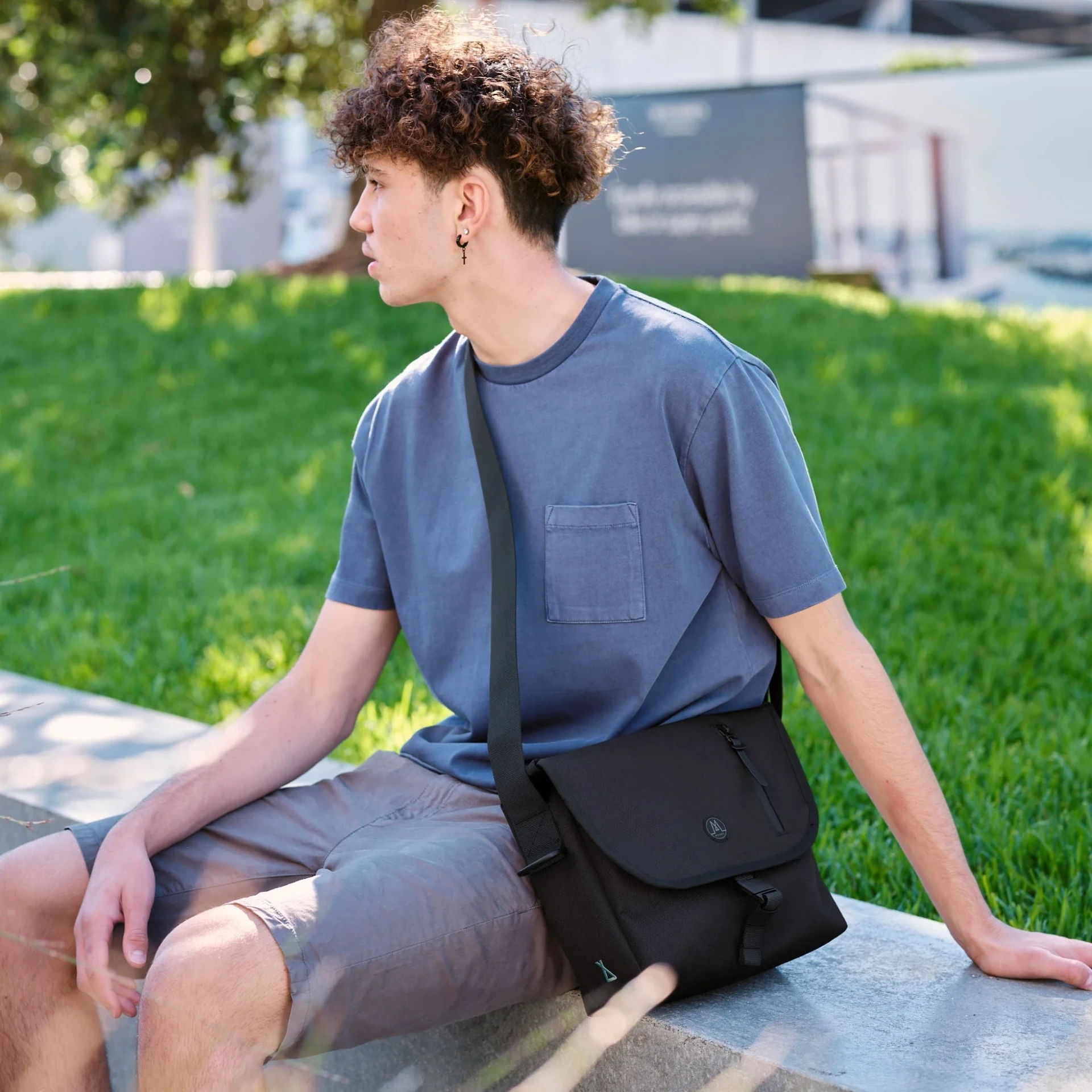 Elevate Your Everyday Style with the Perfect Messenger Bag for Men