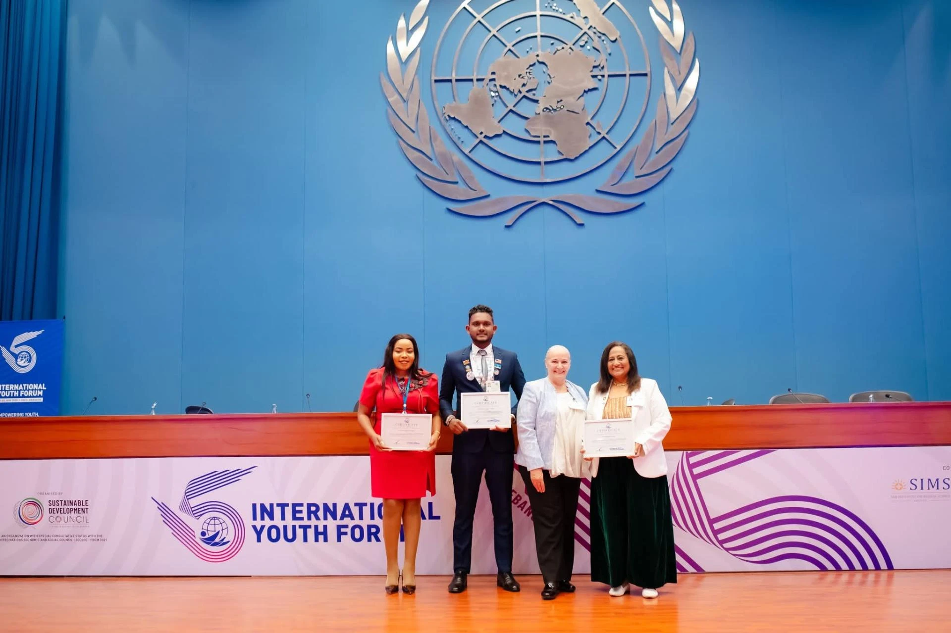 Personality Development in Thane – Transform Your Confidence with Management Me