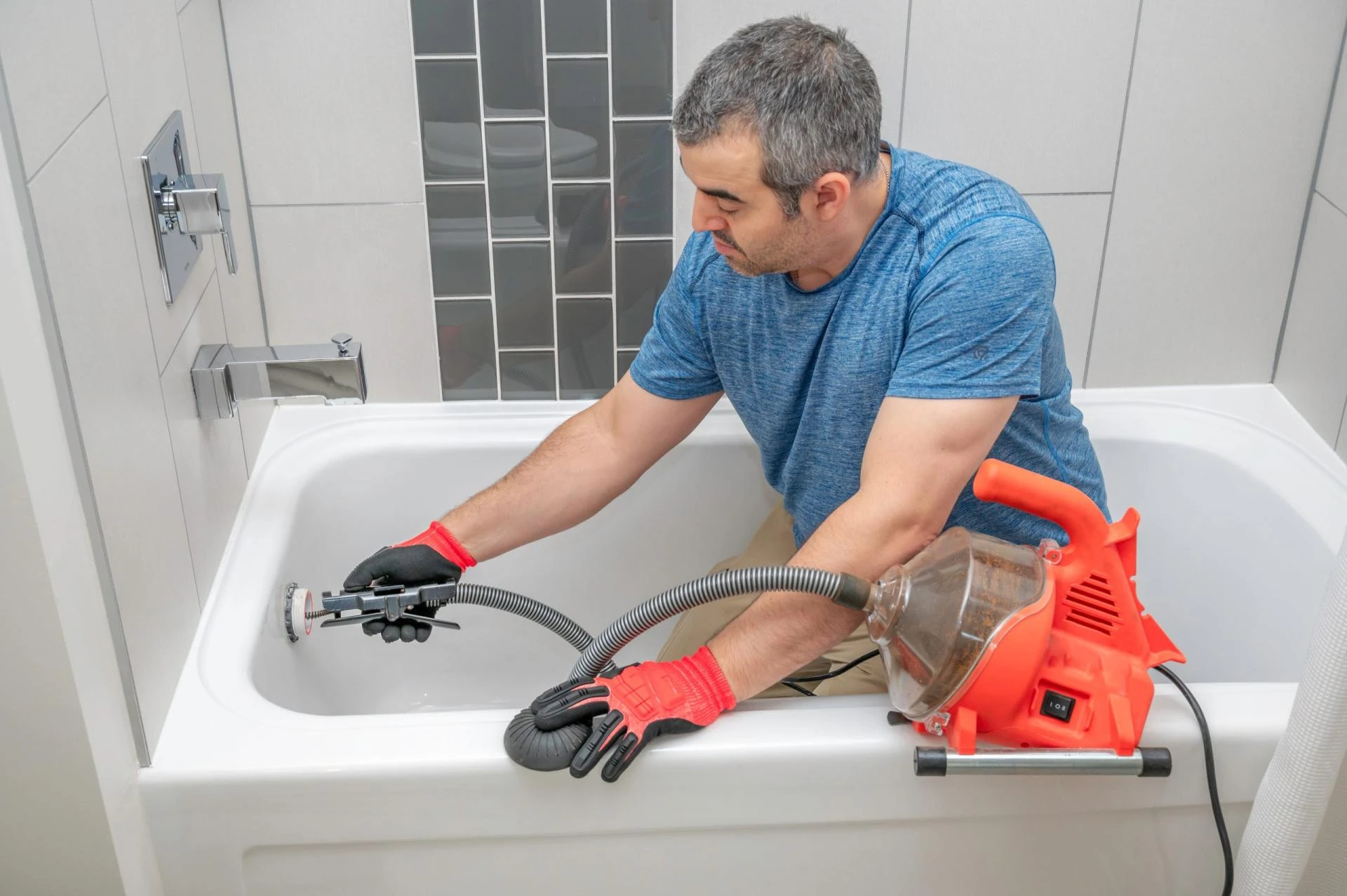 The Double Trouble You Can’t Ignore: Cooling and Drain Problems in Homes