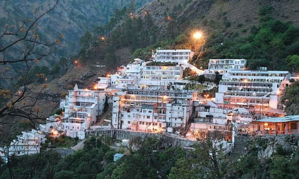 Top 8 Budget Vaishno Devi Tour Packages for Affordable Pilgrimage Trips