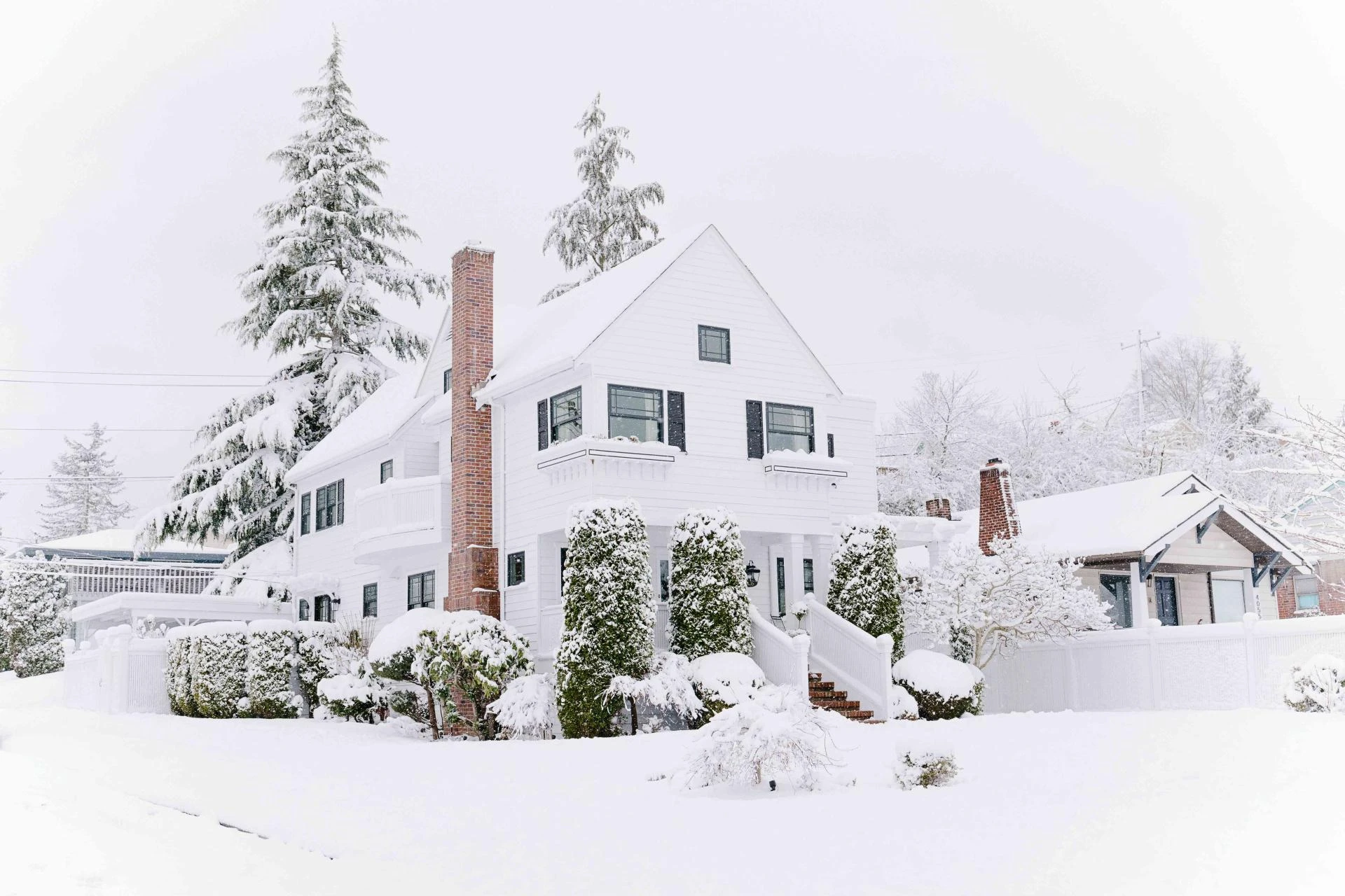 How Seasonal Weather Affects Home Renovation Projects