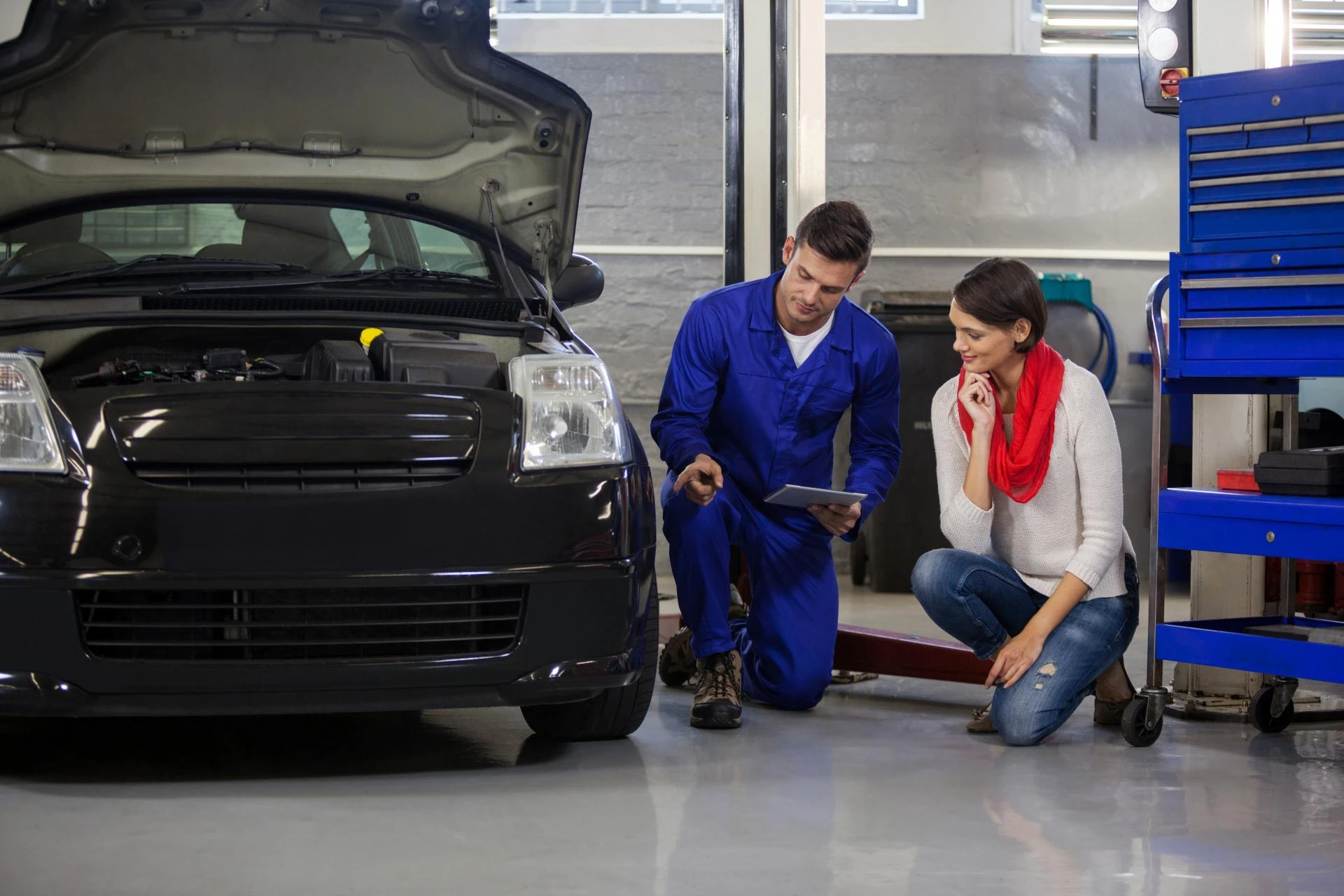 How to Find the Best Professional Car Service Centre in Dubai