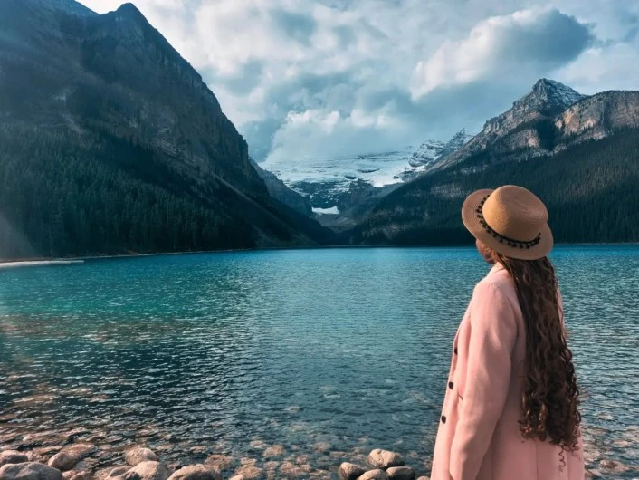 Why a Guided Lake Louise Tour from Calgary Is Worth Every Penny