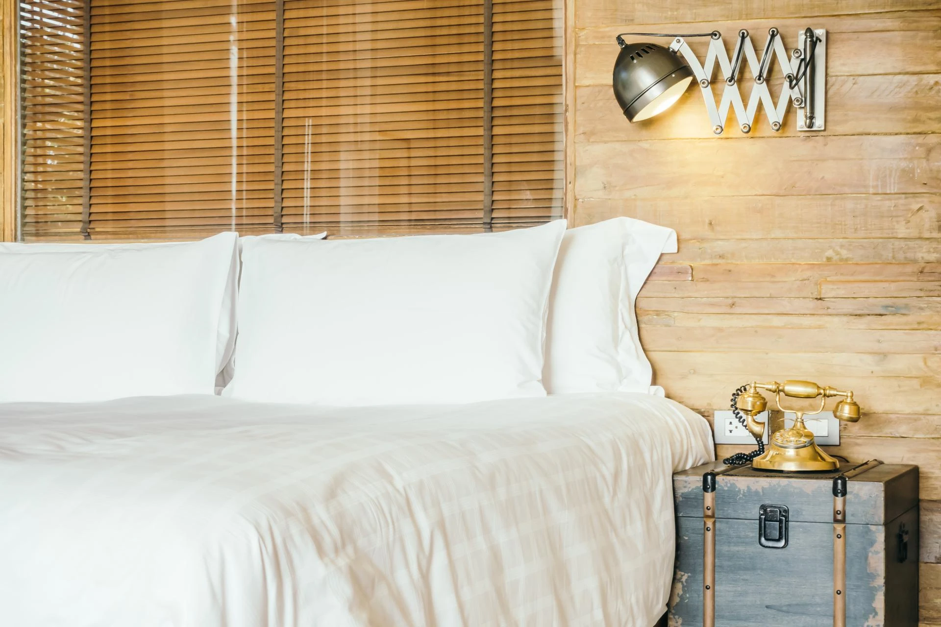 The Science Behind Cooling Comfort: What Makes Bamboo Bed Sheets Unique 