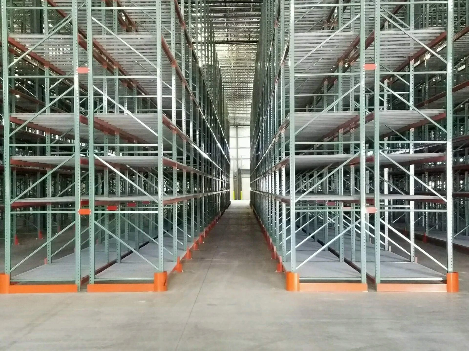 Top Mistakes to Avoid When Shopping for Used Pallet Racks