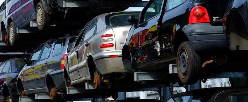 Top Benefits of Using Local Car Wreckers in Perth for Eco-Friendly Disposal