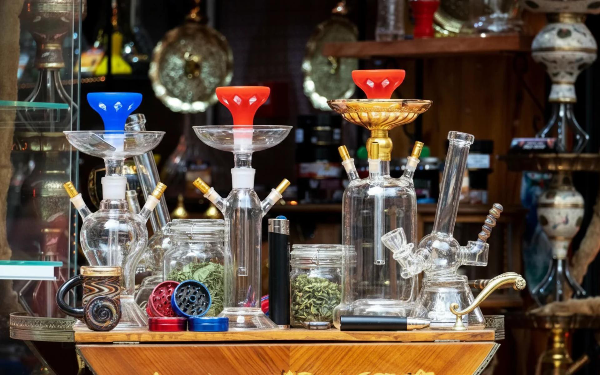 Top 10 Must-Have Smoking Accessories Every Toker Needs in 2025
