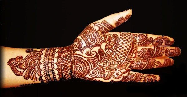 Experience the Finest Mehndi Designs in Sacramento, CA