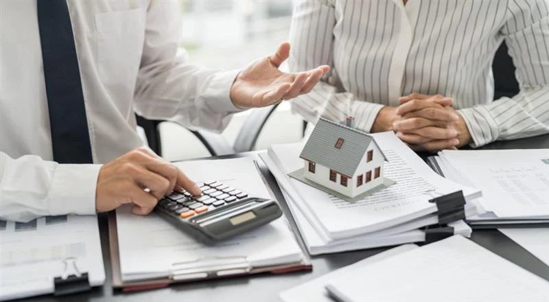 Top 7 Qualities to Look for in Reliable Rental Brokers Before You Hire One