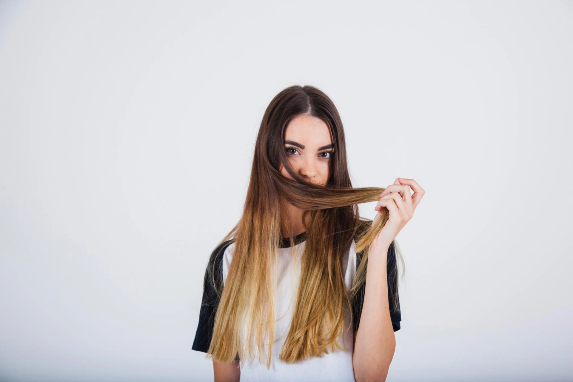 How to Choose the Right Hair Extension in Mumbai for Your Hair Type and Style