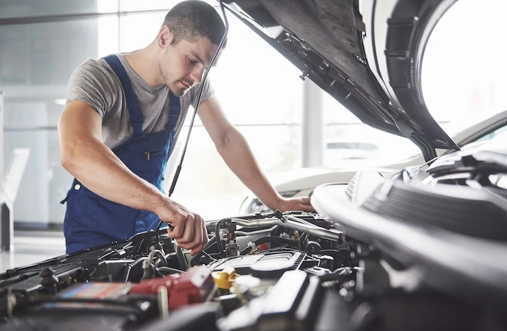 Expert Mechanics Dedicated to Keeping You on the Road