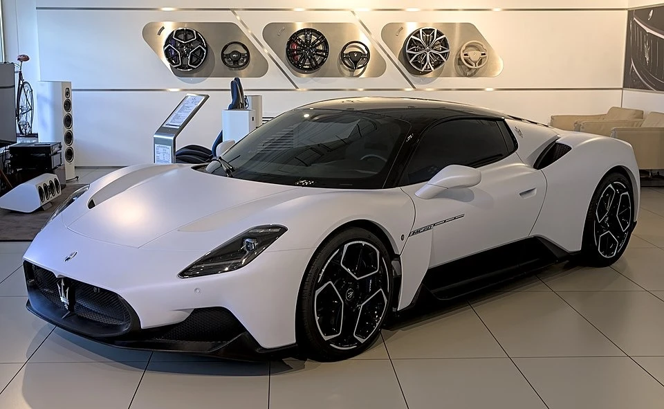 Expert Car Care in Naperville: A Guide to Peak Performance