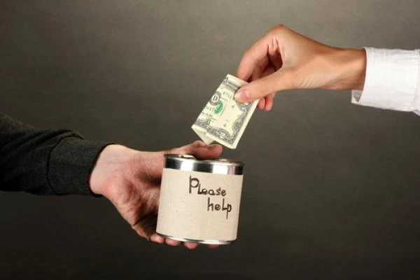 The Power of Giving: How Sadaqah Transforms Lives and Strengthens Faith