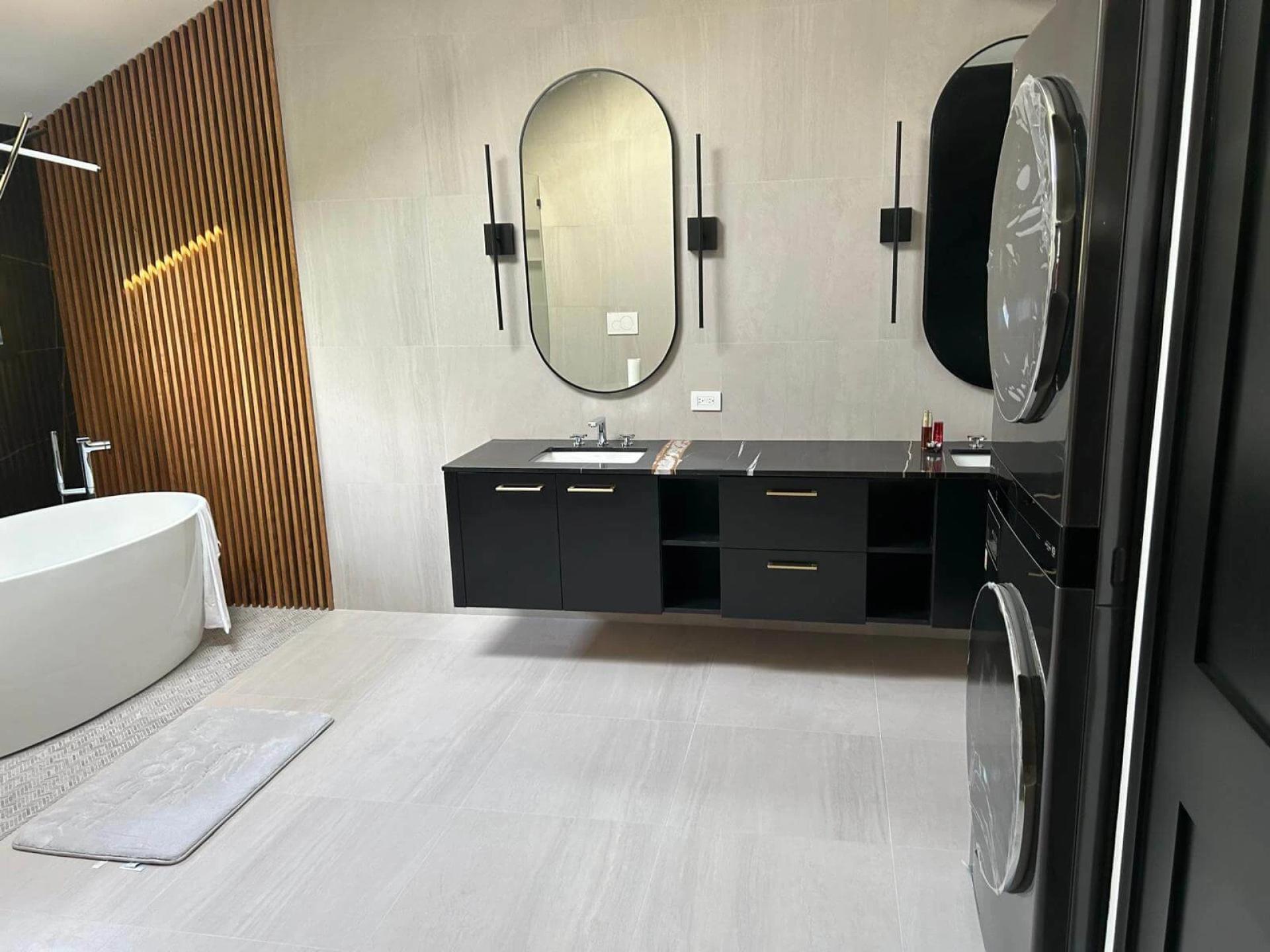 Before and After: Stunning Bathroom Remodeling Transformations to Inspire You