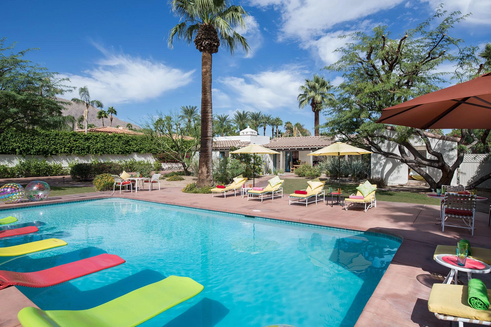 Palm Springs Travel Tips for Luxury Stays