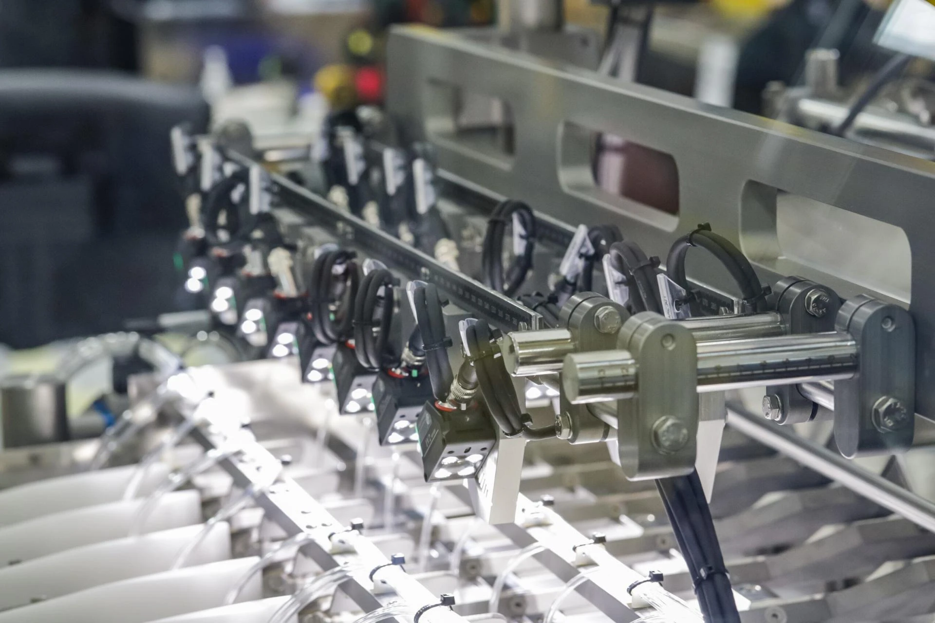 Automated Friction Feeders in Smart Manufacturing