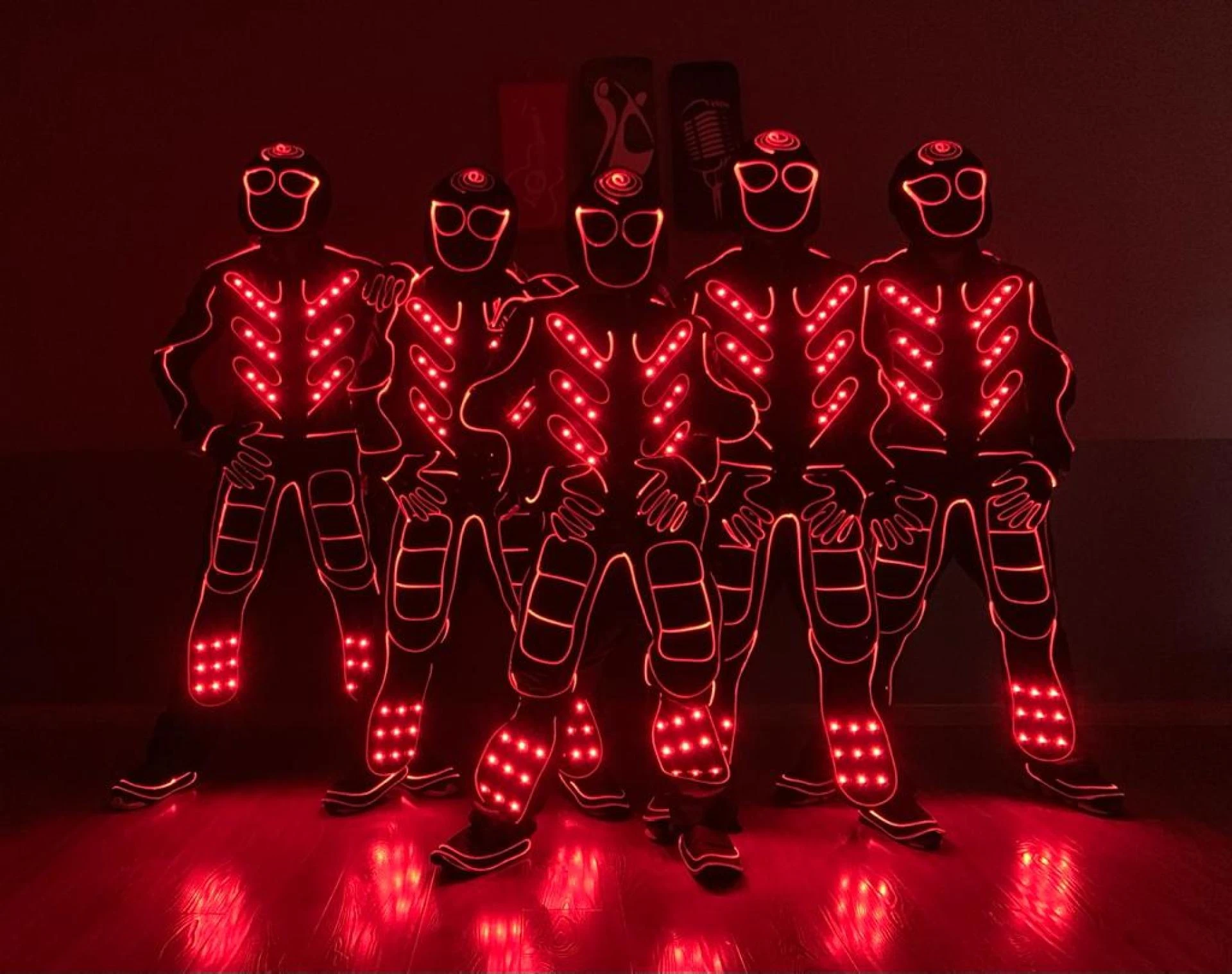 Transform Your Corporate Celebrations with Magical Christmas Décor and Inspirational Event Lighting in Dubai