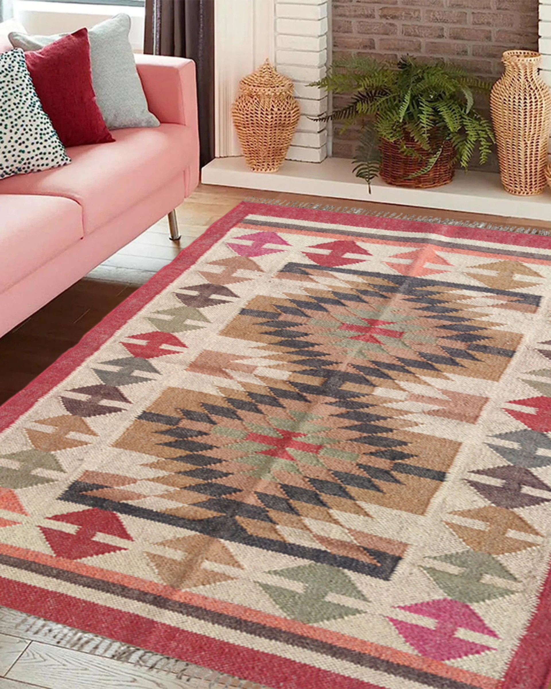 How to Choose the Best Ethnic Design Rugs Online for Your Living Space 