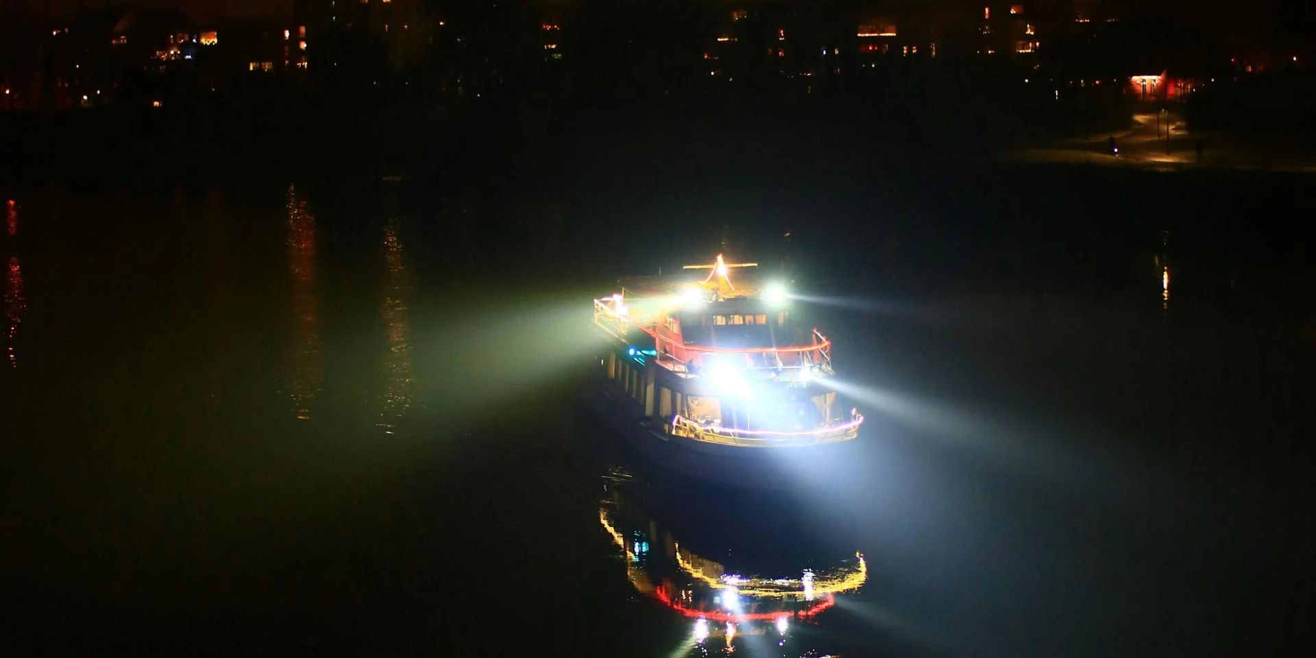 Buyer’s Guide for 2026: How to Find the Best Marine Lights for Your Boat