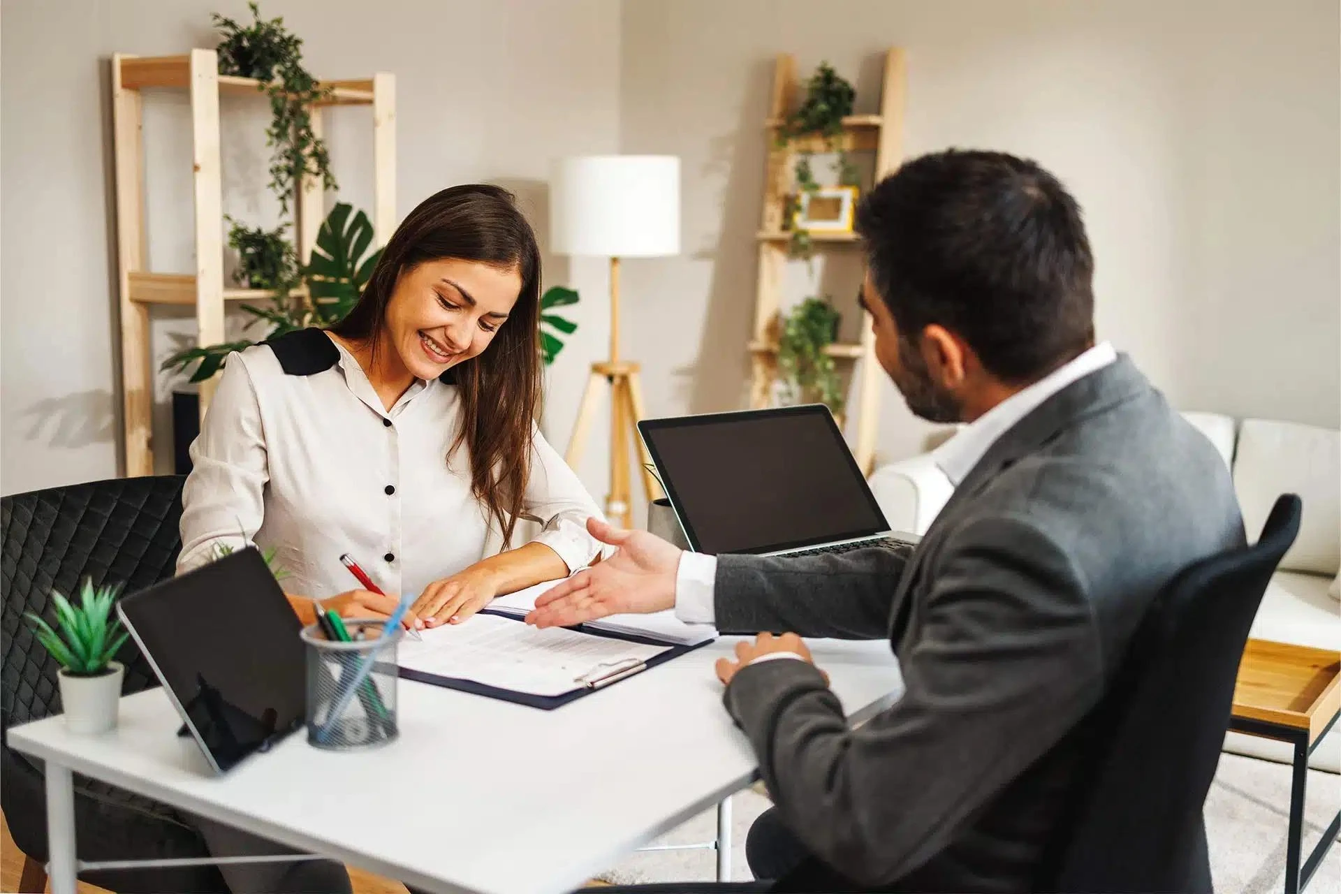 Choosing the Right Insurance Agency in Minnesota: Why Farmers Insurance Stands Out