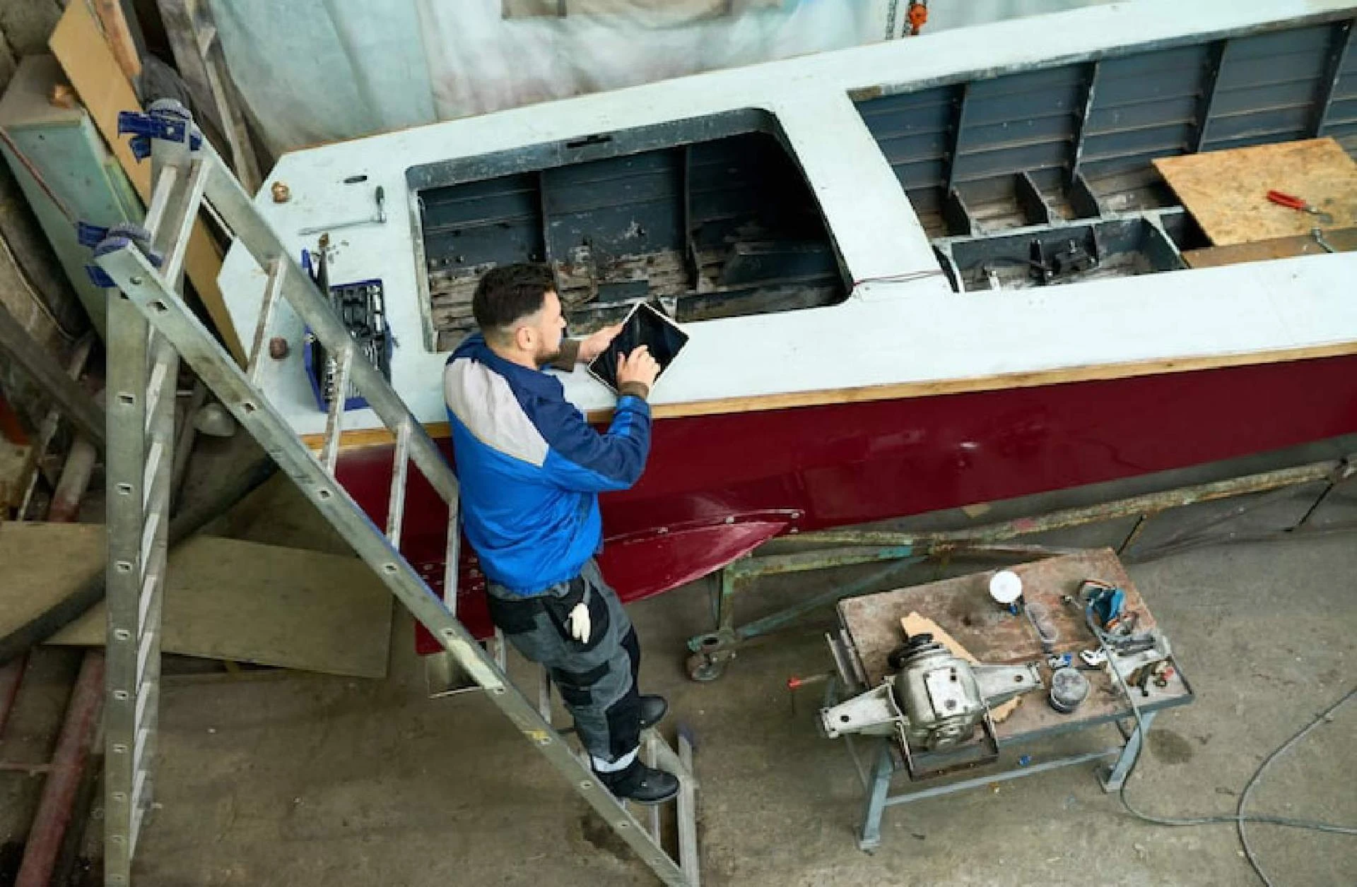 How On-Site Boat Lift Inspection in Cape Coral, FL Prevents Unexpected Breakdowns?