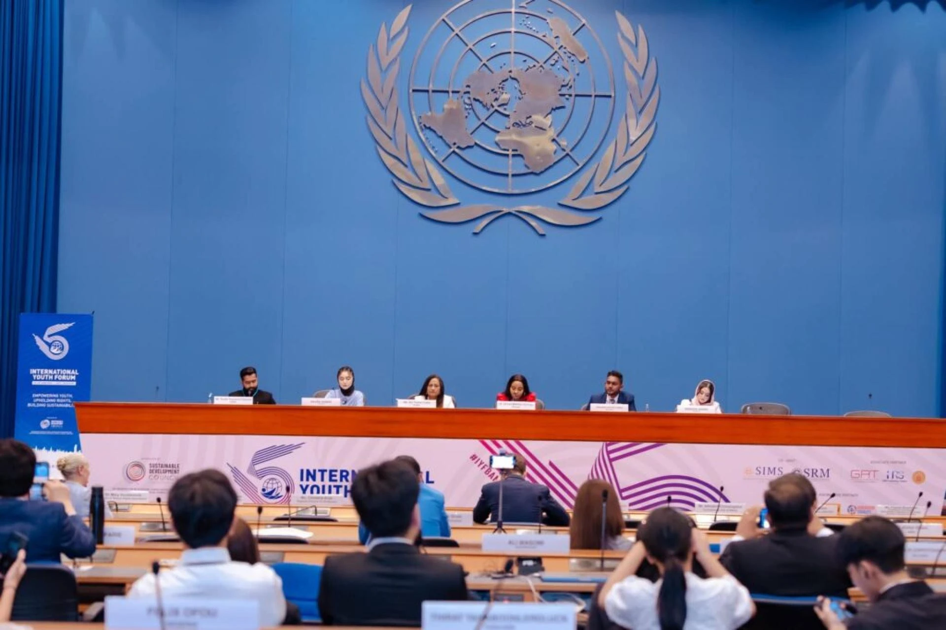 How Personality Development in Thane Can Improve Communication Skills