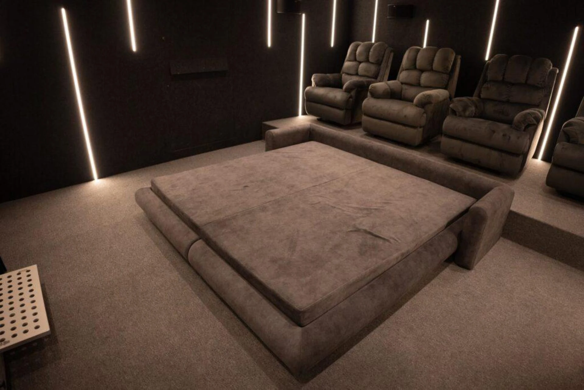 The Ultimate Guide to Home Theatre Installations for a Cinematic Experience at Home