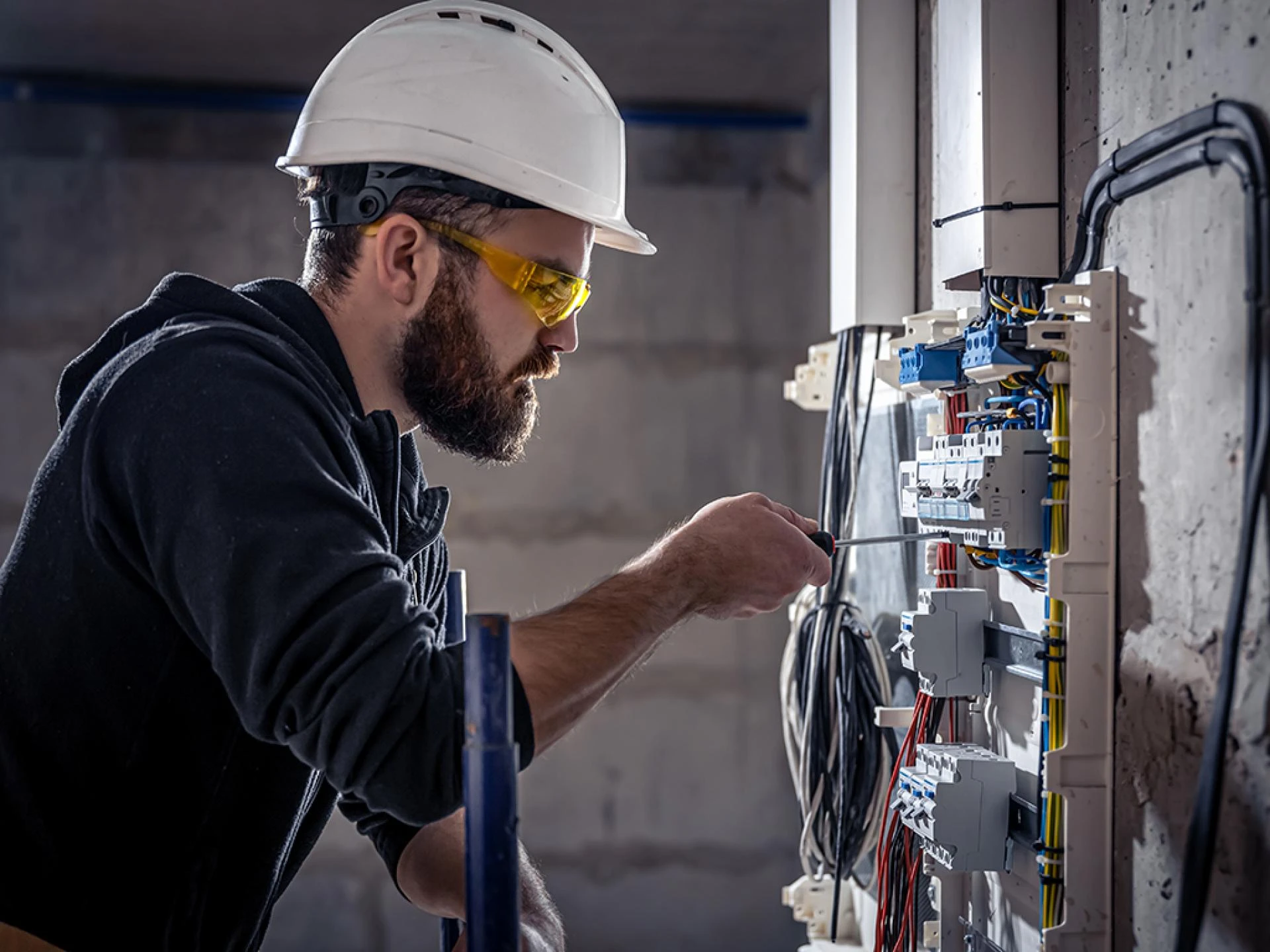 What Services Do Electrical Contractors Provide?