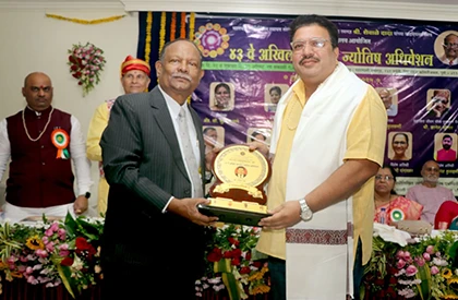 How the Best Astrologer in Pune Helps You Make Better Life Decisions