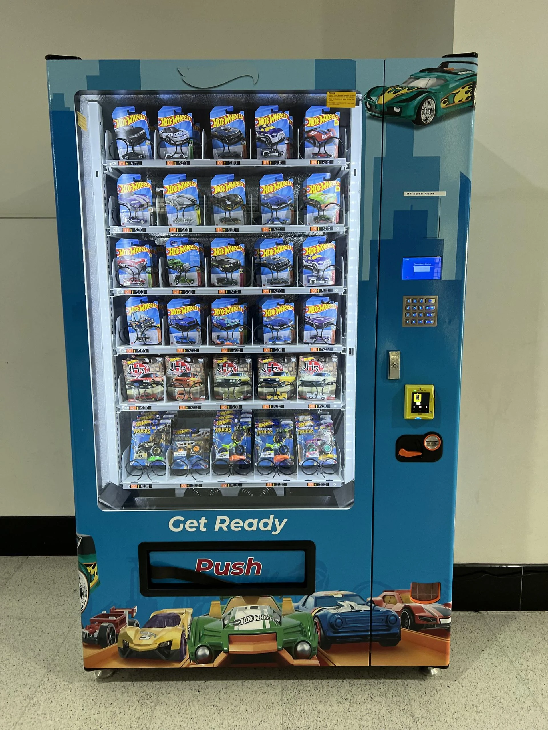 SmartSync Smart Vending Machine: Intelligent Retail at the Point of Need