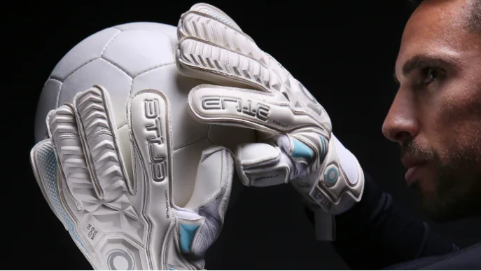 Mastering the Goal with Goalkeeper Gloves