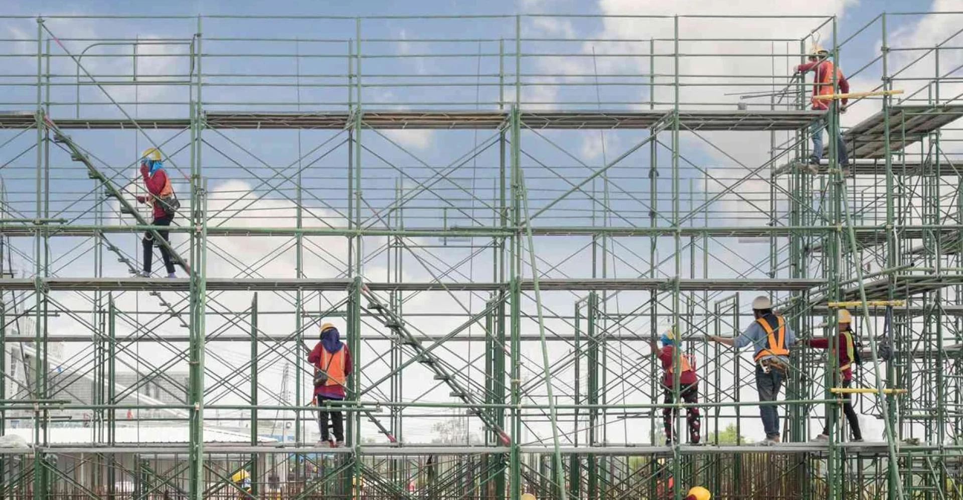 5 Essential Tips for Renting Scaffolding