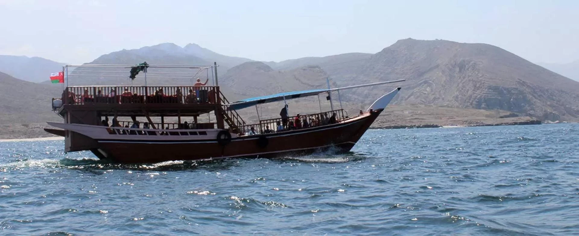 What Can You Expect on a Musandam Boat Trip Overnight?