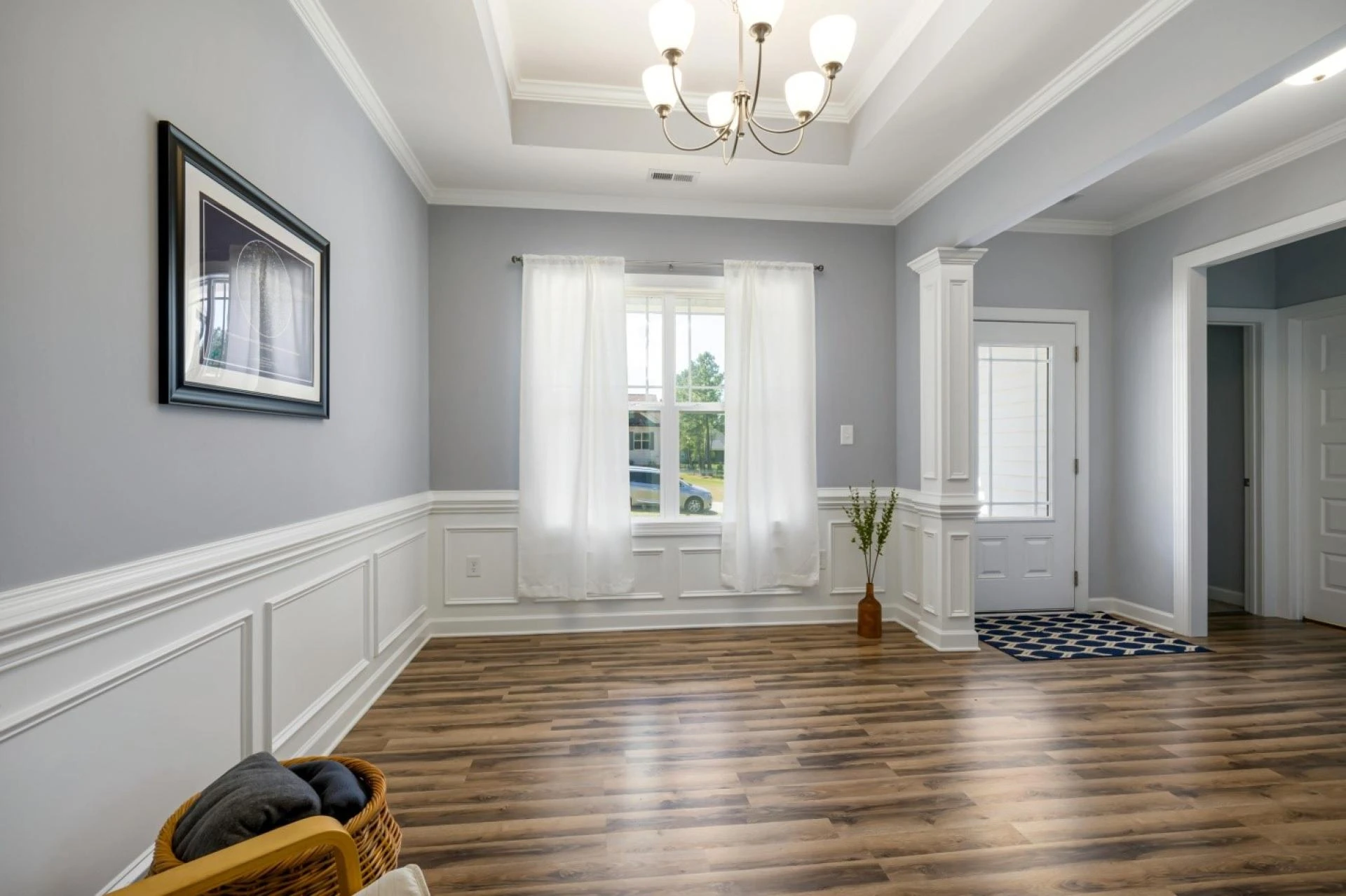 10 Window Upgrades You Can Get from Remodeling Contractors Bohemia That Reduce Drafts and Noise