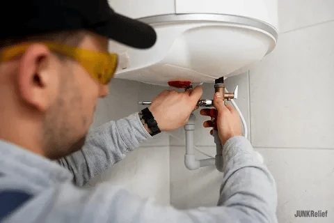 5 Warning Signs You Need Water Heater Installation & Repair