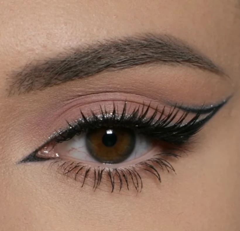 Draft:**The Beauty of Waking Up Perfect: How Semi-Permanent Brows are Revolutionizing Toronto's Beauty Scene** My Post Title