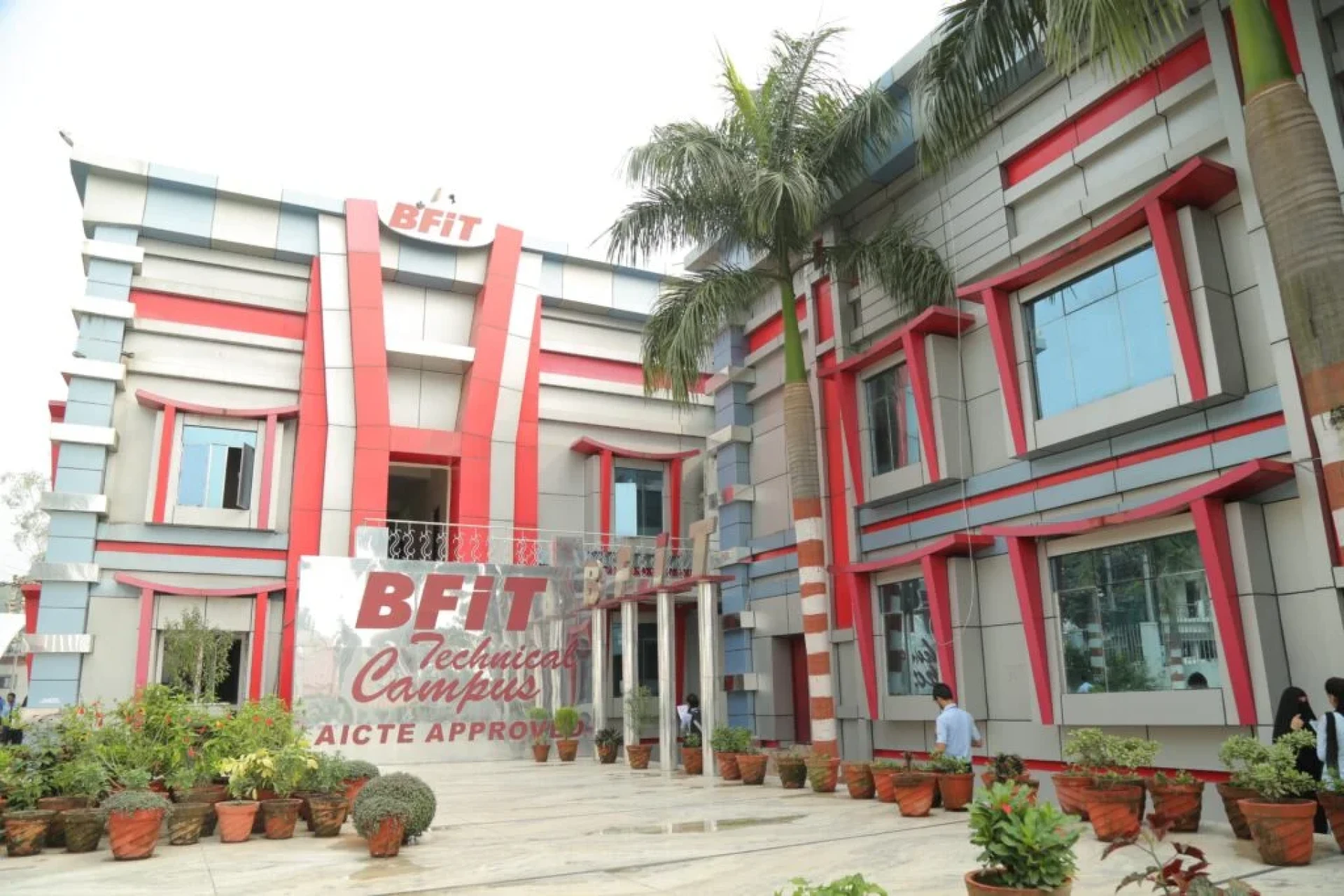 Start Your Journey in Business with the Best BBA College in Dehradun