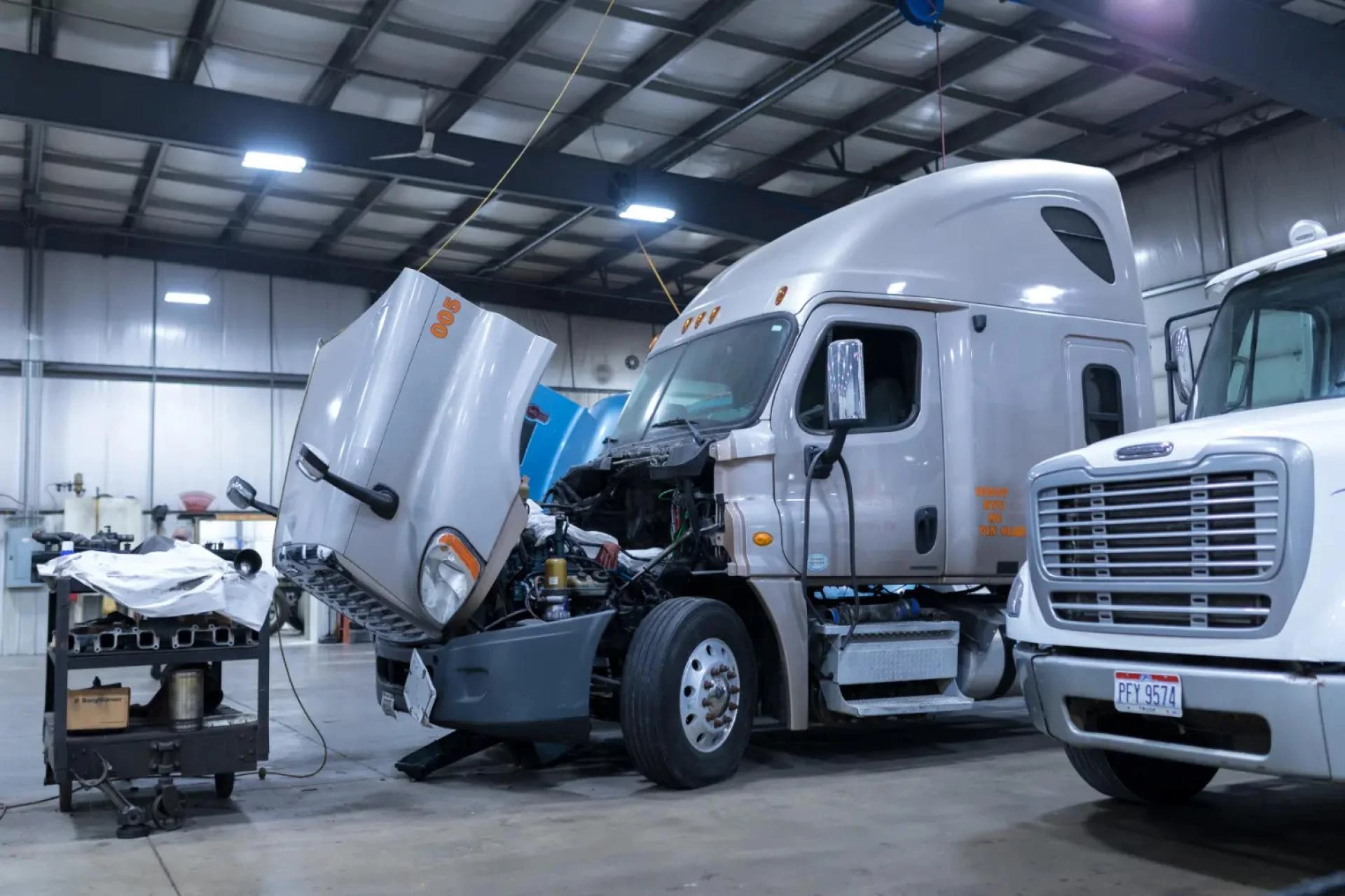 Keep Your Fleet Moving: Why 24/7 Truck Repair Service and Reliable Trailer Repair Service Matter