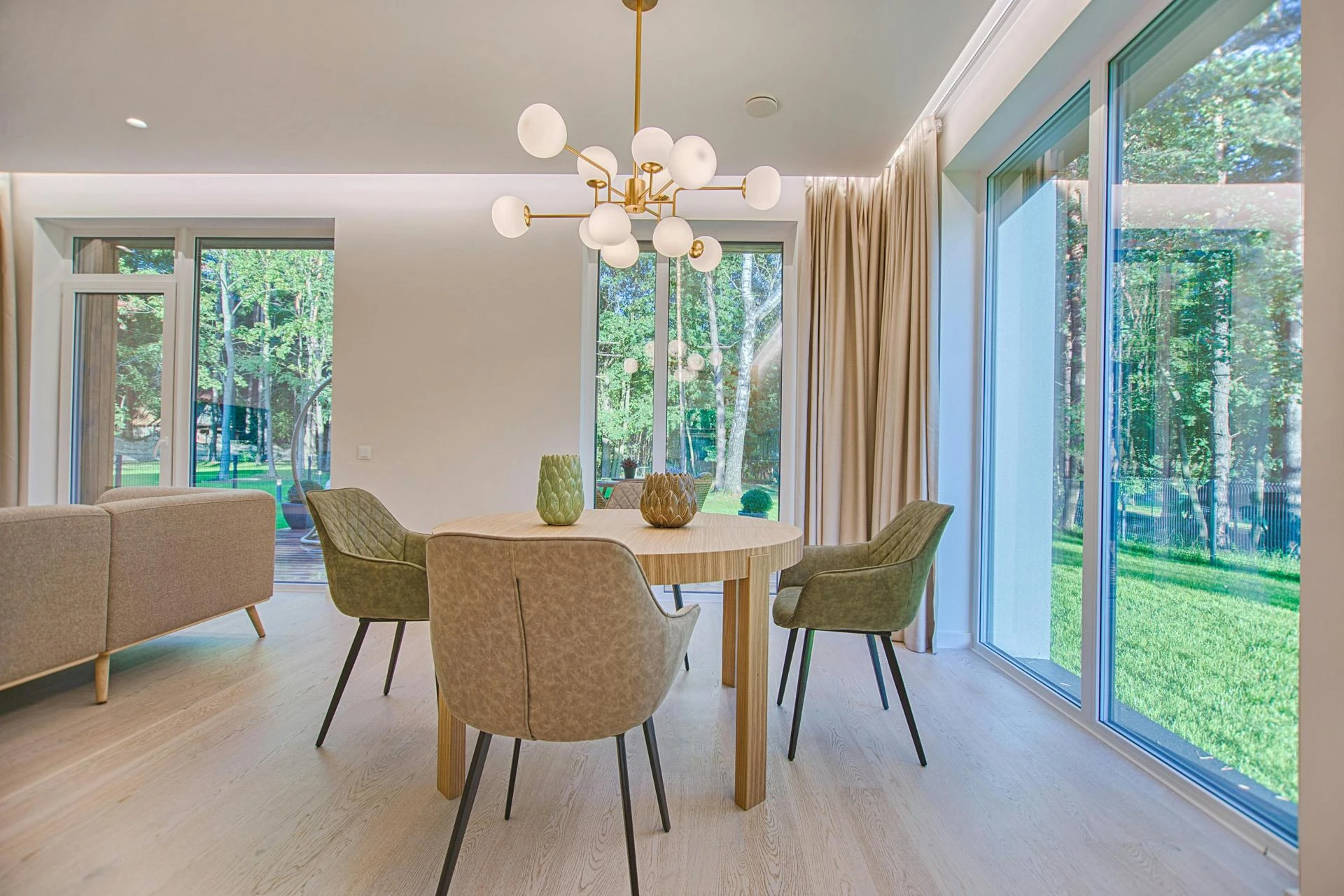 How to Make Your Home Feel Cooler or Warmer Using Curtains