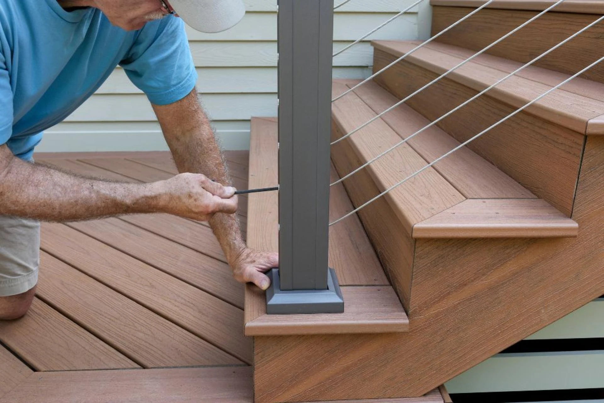 How Stair Builders Create Safe, Stylish, and Modern Staircases